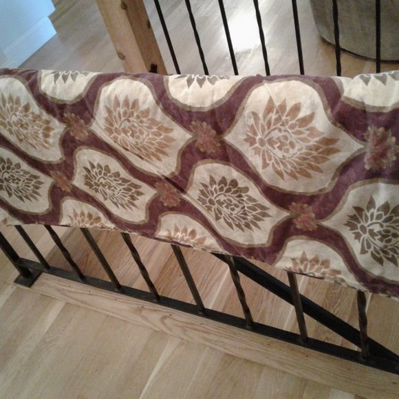 Pottery Barn Other - Pottery Barn Duvet  King Medallion Floral, shams